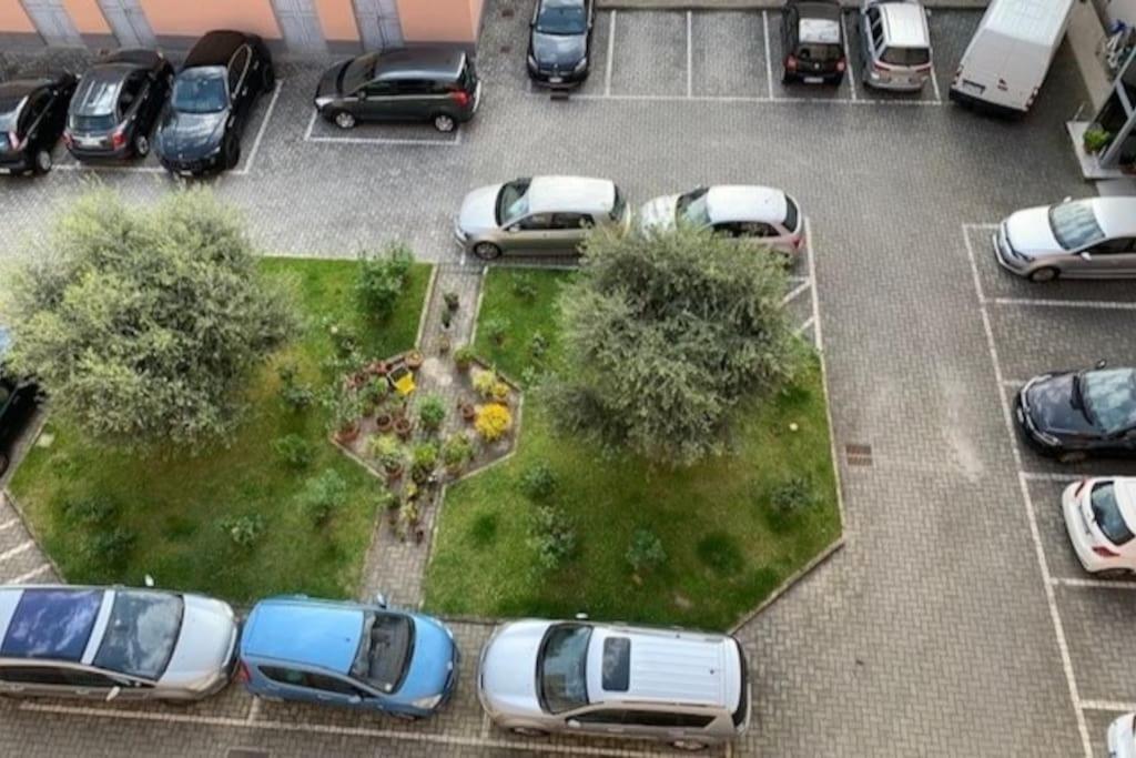 Appartamento Incantevole A Parma Exterior foto